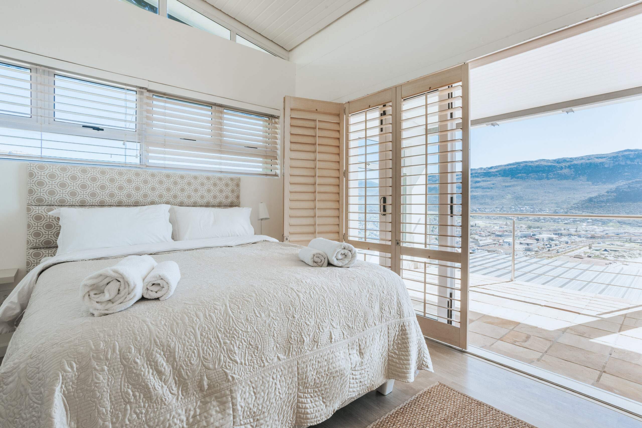 Sandstone room Ocean Song False Bay villa